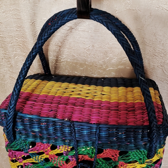 Large handbag with lid - Picture 3 of 6